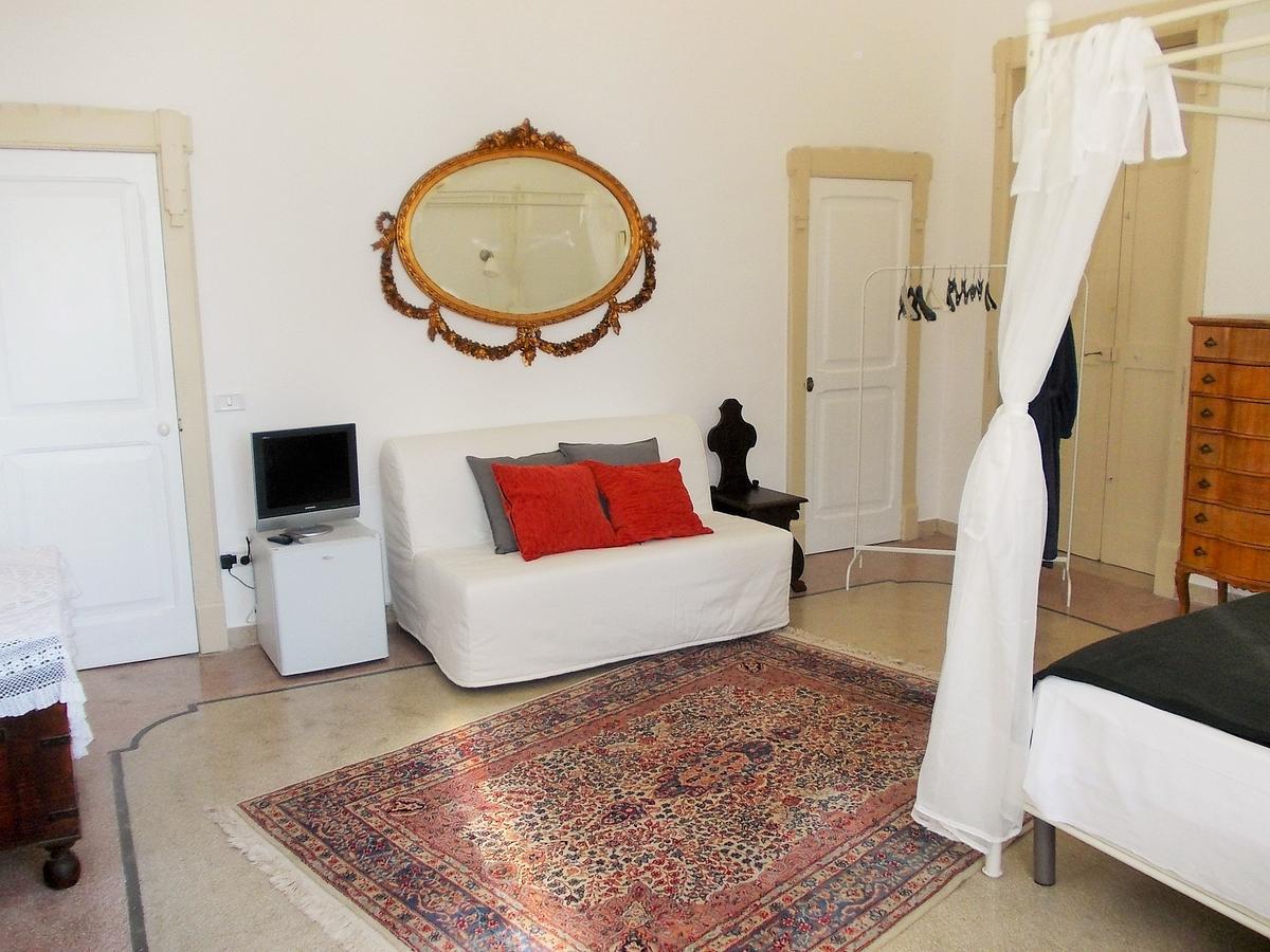 B&B Villa I 2 Leoni Lecce Exterior foto